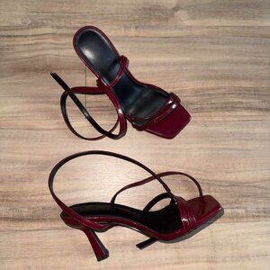 Women's Burgundy and Red Courts